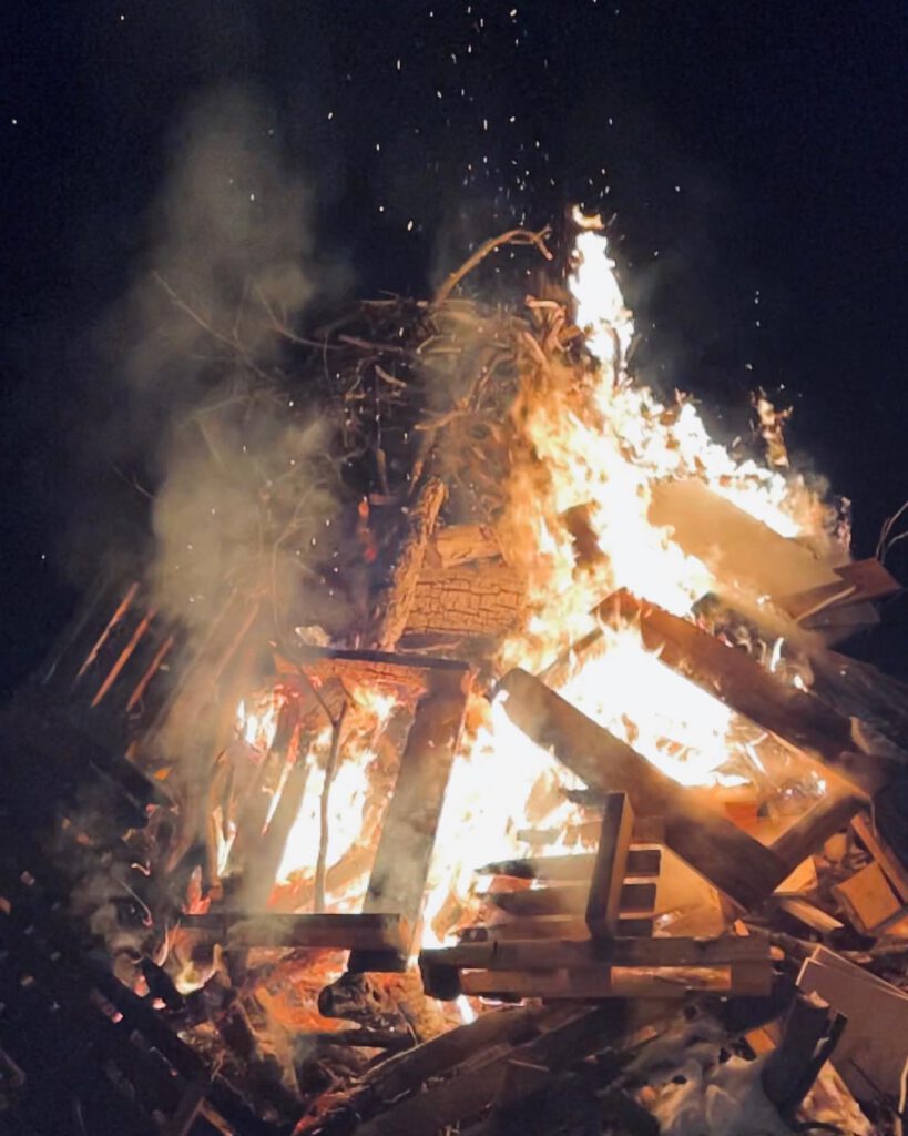 Einsatz THL # Sicherheitswache Wintersonnwendfeuer