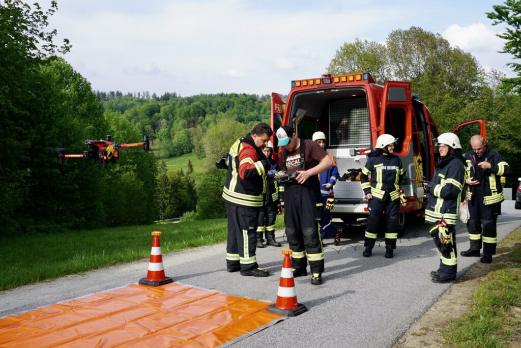 2023-05-20 Gemeinschaftsübung Stadtfeuerwehren (Grundschule Holzfreyung)